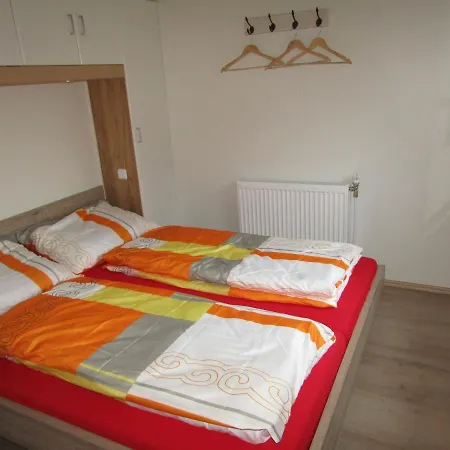 Campingplads Mobilheim Adler Horst Lachtal