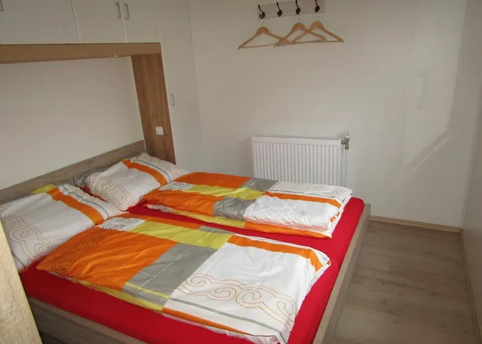 مكان تخييم Mobilheim Adler Horst لاختال