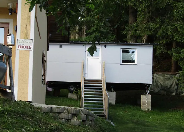 مكان تخييم Mobilheim Adler Horst لاختال